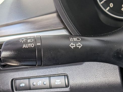 Used 2024 Nissan Altima 2.5 SV FWD image 27