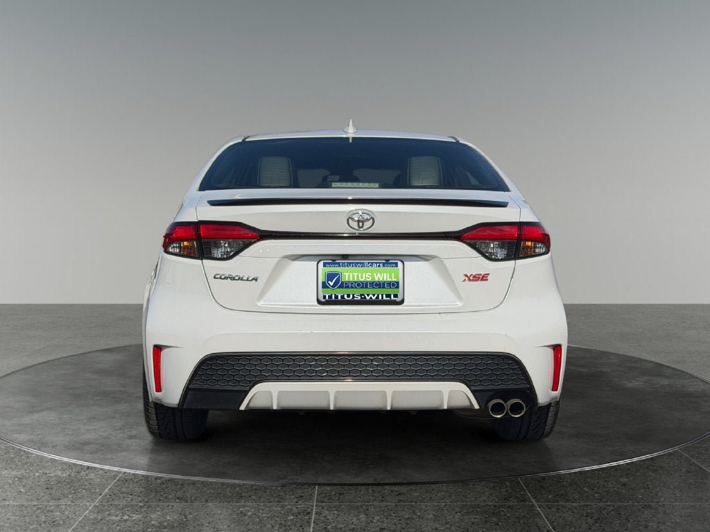 Used 2022 Toyota Corolla XSE FWD image 8