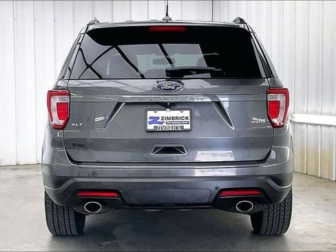 Used 2019 Ford Explorer XLT w/ Equipment Group 202A AWD/4WD image 4