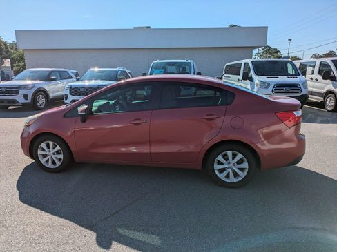 Used 2013 Kia Rio EX w/ Convenience Pkg FWD image 7
