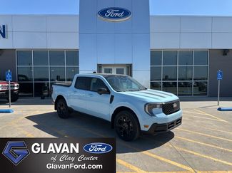 New 2026 Ford Maverick Lariat w/ Black Appearance Package AWD/4WD video 1