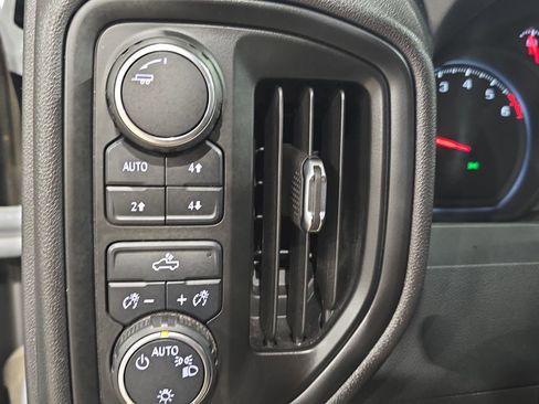 Used 2024 Chevrolet Silverado 1500 Custom Trail Boss AWD/4WD image 26