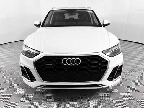 Certified 2023 Audi Q5 2.0T Premium Plus w/ Premium Plus Package image 2
