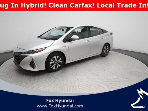 Used 2017 Toyota Prius Prime Premium image 1
