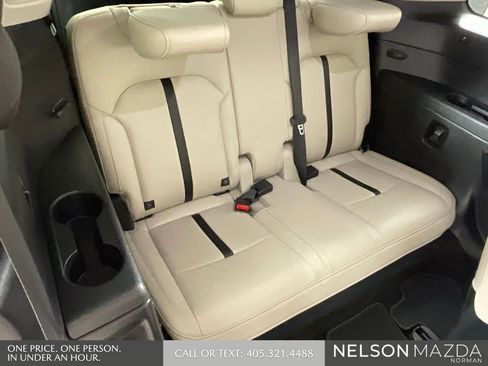 Certified 2025 MAZDA CX-90 3.3 Turbo w/ Preferred Package image 31