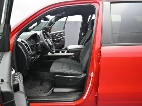 Used 2025 RAM 1500 Big Horn AWD/4WD image 10