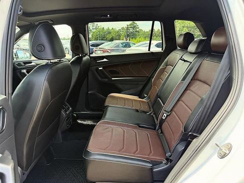 Used 2024 Volkswagen Tiguan SEL R-Line w/ MDO Package, Two-Row AWD/4WD image 42