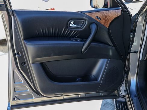Used 2024 Nissan Armada SL w/ Captain's Chairs Package RWD image 23