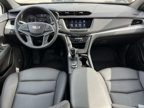 Certified 2024 Cadillac XT5 Luxury w/ LPO, Floor Liner Package AWD/4WD image 13