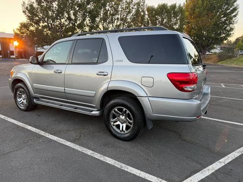 Used 2006 Toyota Sequoia SR5 image 4