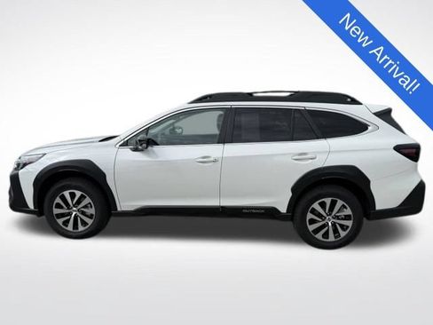 Certified 2024 Subaru Outback Premium AWD/4WD image 4