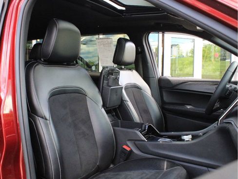 Certified 2023 Jeep Grand Cherokee L Laredo AWD/4WD image 26