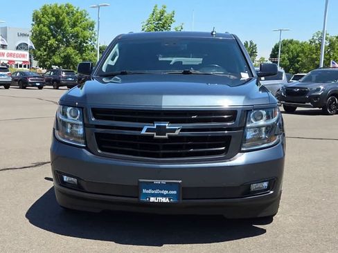 Used 2019 Chevrolet Suburban Premier AWD/4WD image 3