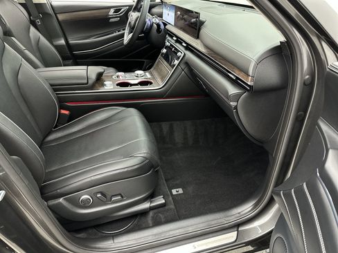 Certified 2026 Genesis GV80 2.5T Advanced AWD/4WD image 26