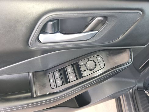 Used 2026 Nissan Rogue SV FWD image 29