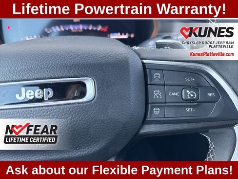 Used 2024 Jeep Grand Cherokee Laredo image 20