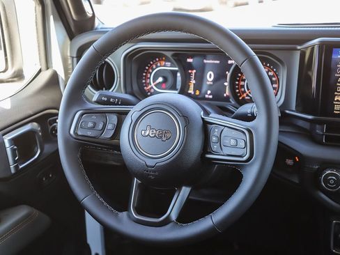 New 2026 Jeep Gladiator Mojave image 16