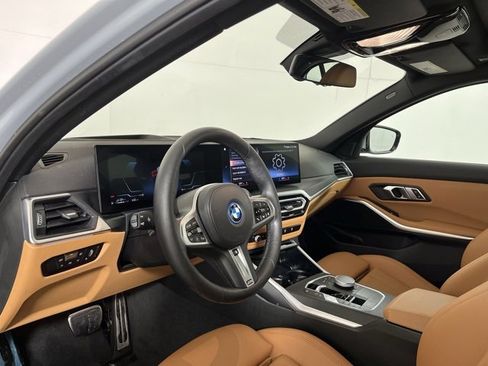 Used 2023 BMW 330e xDrive w/ M Sport Package image 9
