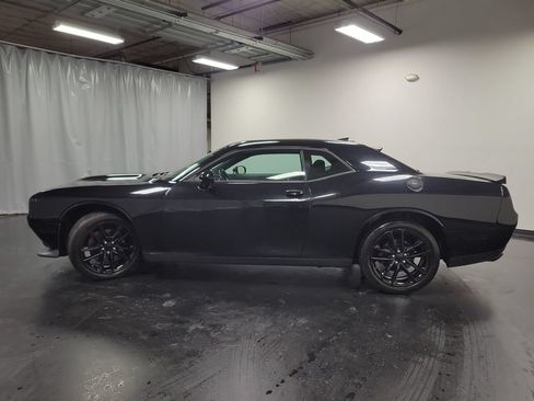 Used 2022 Dodge Challenger GT AWD/4WD image 5