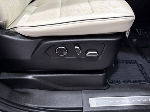 Used 2023 Cadillac Escalade Sport image 23