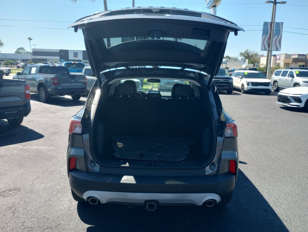 Certified 2022 Ford Escape Titanium w/ Class II Trailer Tow Package AWD/4WD image 13