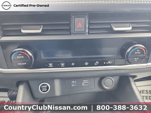 Certified 2023 Nissan Rogue SV AWD/4WD image 14