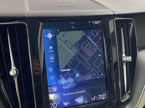 Used 2019 Volvo XC60 T8 Momentum w/ Advanced Package image 25