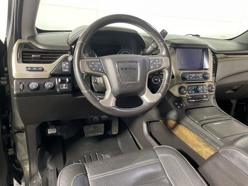 Used 2018 GMC Yukon Denali w/ Open Road Package AWD/4WD image 8