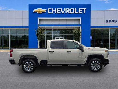New 2026 Chevrolet Silverado 2500 Custom w/ Custom Value Package AWD/4WD image 4