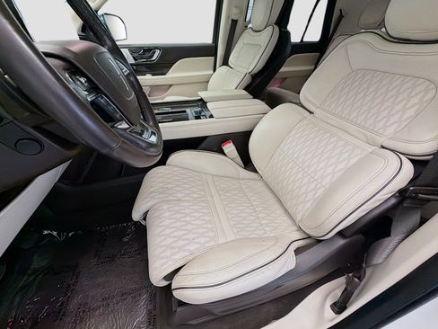 Used 2023 Lincoln Navigator Black Label AWD/4WD image 11
