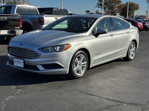 Used 2018 Ford Fusion S image 9