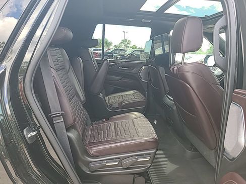 Used 2021 Cadillac Escalade Sport Platinum AWD/4WD image 10