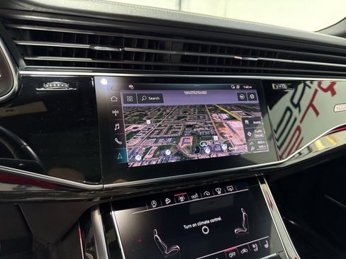 Used 2019 Audi Q8 Prestige w/ Adaptive Chassis Package image 28