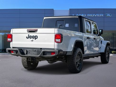 Used 2023 Jeep Gladiator Sport AWD/4WD image 4