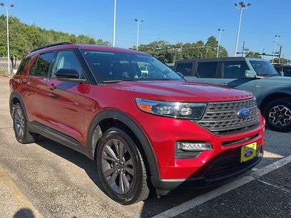 Used 2024 Ford Explorer XLT w/ Equipment Group 202A