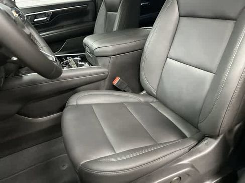 Used 2026 Chevrolet Tahoe LT AWD/4WD image 10