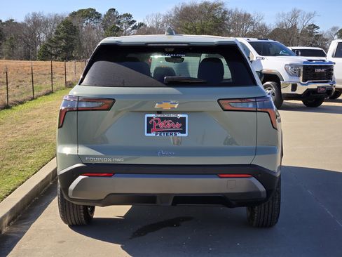 New 2026 Chevrolet Equinox LT w/ Safety and Technology Package image 4