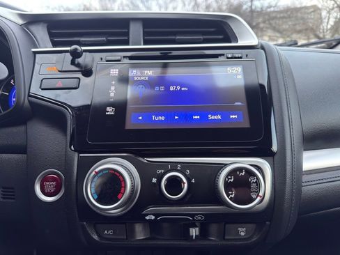 Used 2015 Honda Fit EX image 31