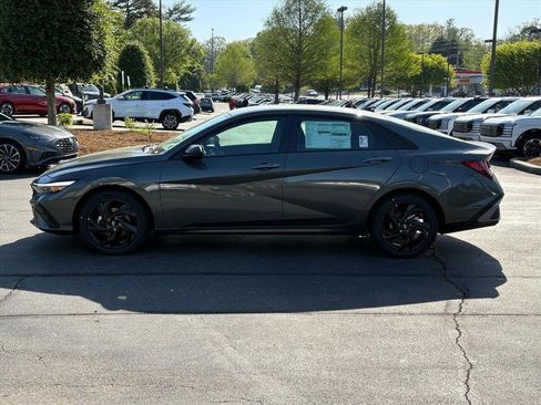 New 2026 Hyundai Elantra Sport FWD image 62