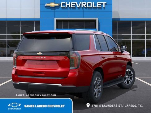 Used 2025 Chevrolet Tahoe LS RWD image 4