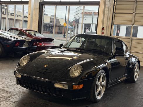 Used 1997 Porsche 911 Carrera 4S image 6