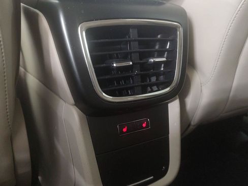 Used 2019 Lincoln Nautilus Select FWD image 20