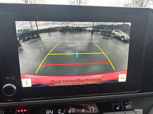 Certified 2025 Toyota Camry SE w/ Convenience Package image 17