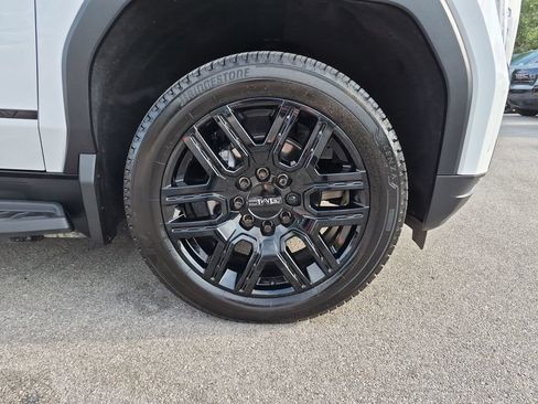 New 2026 GMC Sierra EV Elevation w/ LPO, Elevation Dark Package AWD/4WD image 16