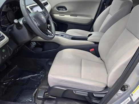 Used 2018 Honda HR-V EX image 13