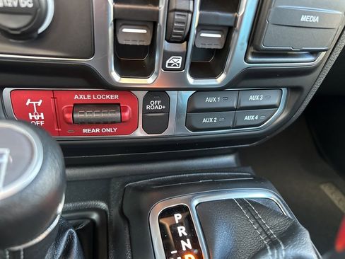 New 2026 Jeep Gladiator Mojave w/ Safety Group image 5