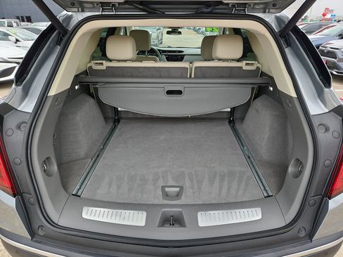Used 2024 Cadillac XT5 Premium Luxury FWD image 11