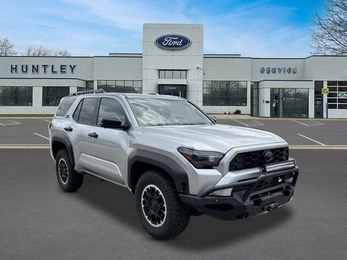 Used 2025 Toyota 4Runner TRD Sport Premium AWD/4WD image 3