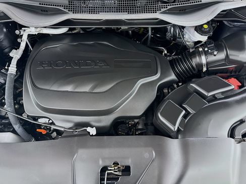 Used 2025 Honda Odyssey EX-L image 10