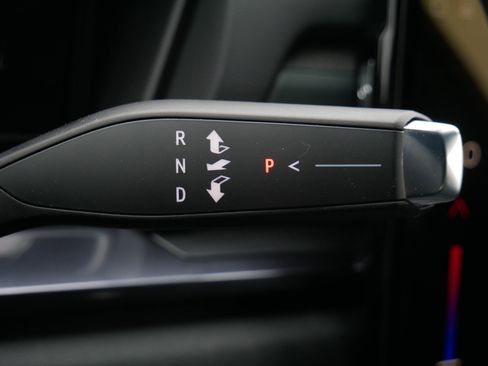 New 2026 GMC Terrain AT4 w/ Technology Package II AWD/4WD image 9